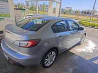 Mazda 3 Sedan 5 lugares em ótimo estado