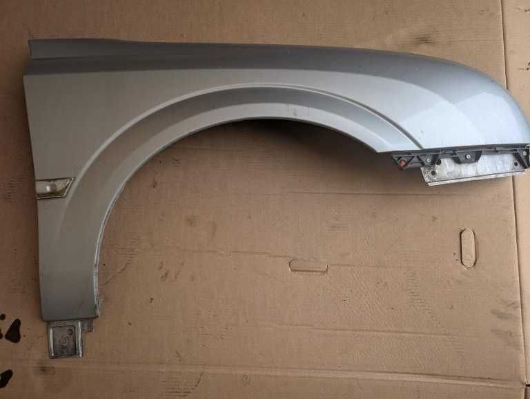 Błotnik przód przedni prawy Opel Vectra C z157 przed lift