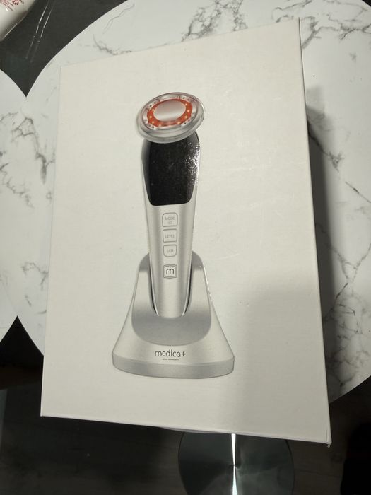 EMS та RF ліфтинг апарат для обличчя з LED світлом