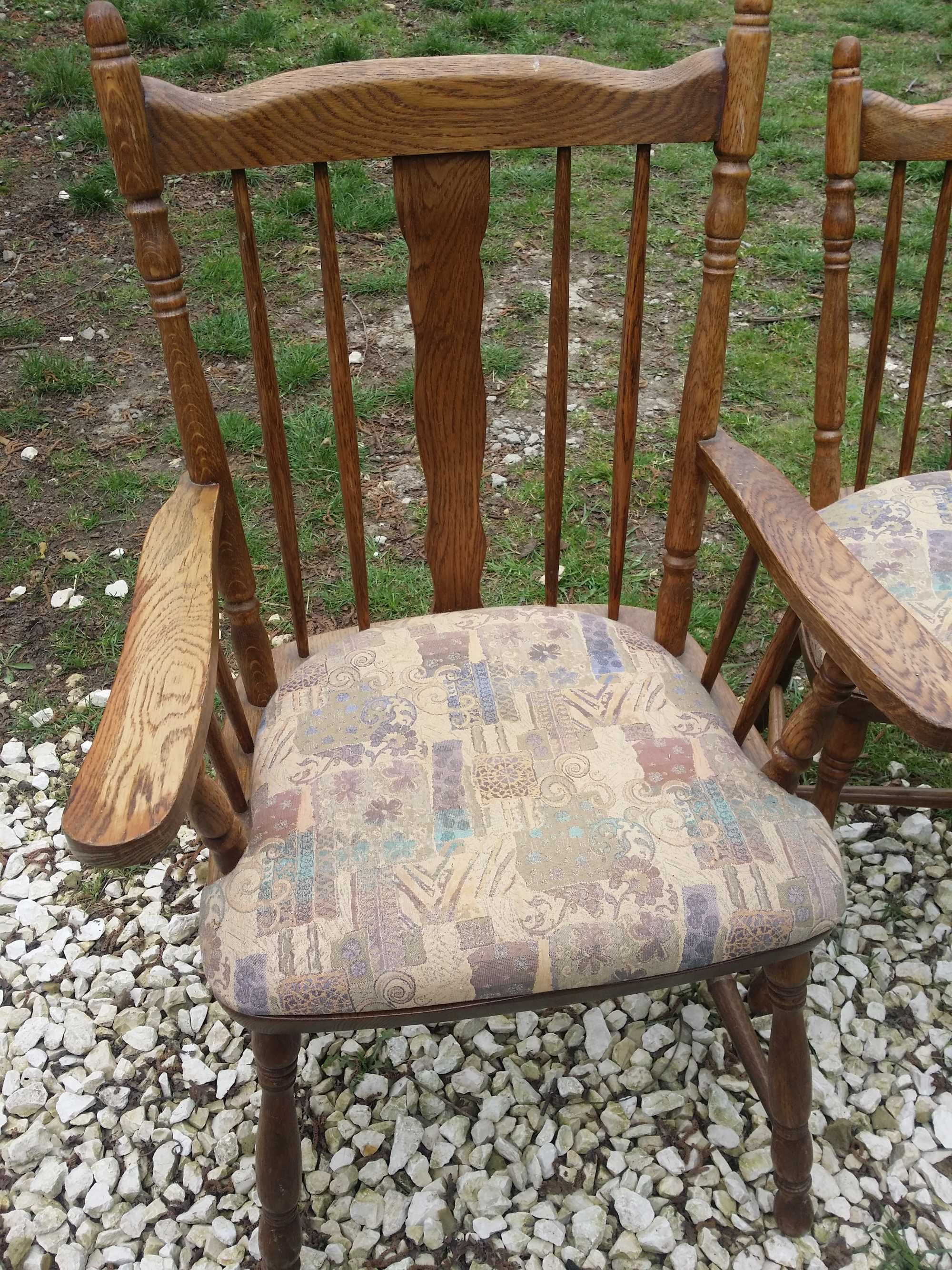 Wygodne nowoczesne  krzesła skórzane oraz eleganckie w starym stylu