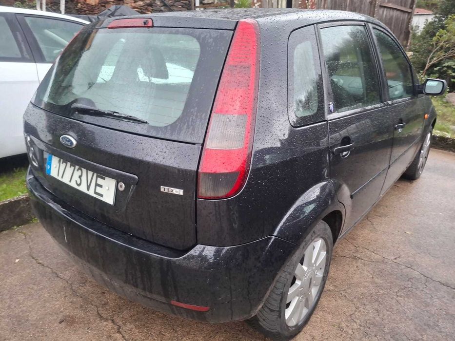 Ford Fiesta 1.4 TDCI nacional A/C passageiros
