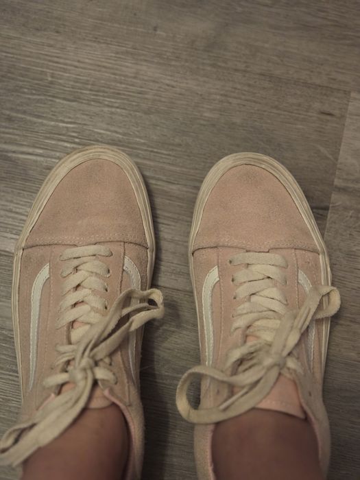 Vans, zamsz różowe rozm. 41