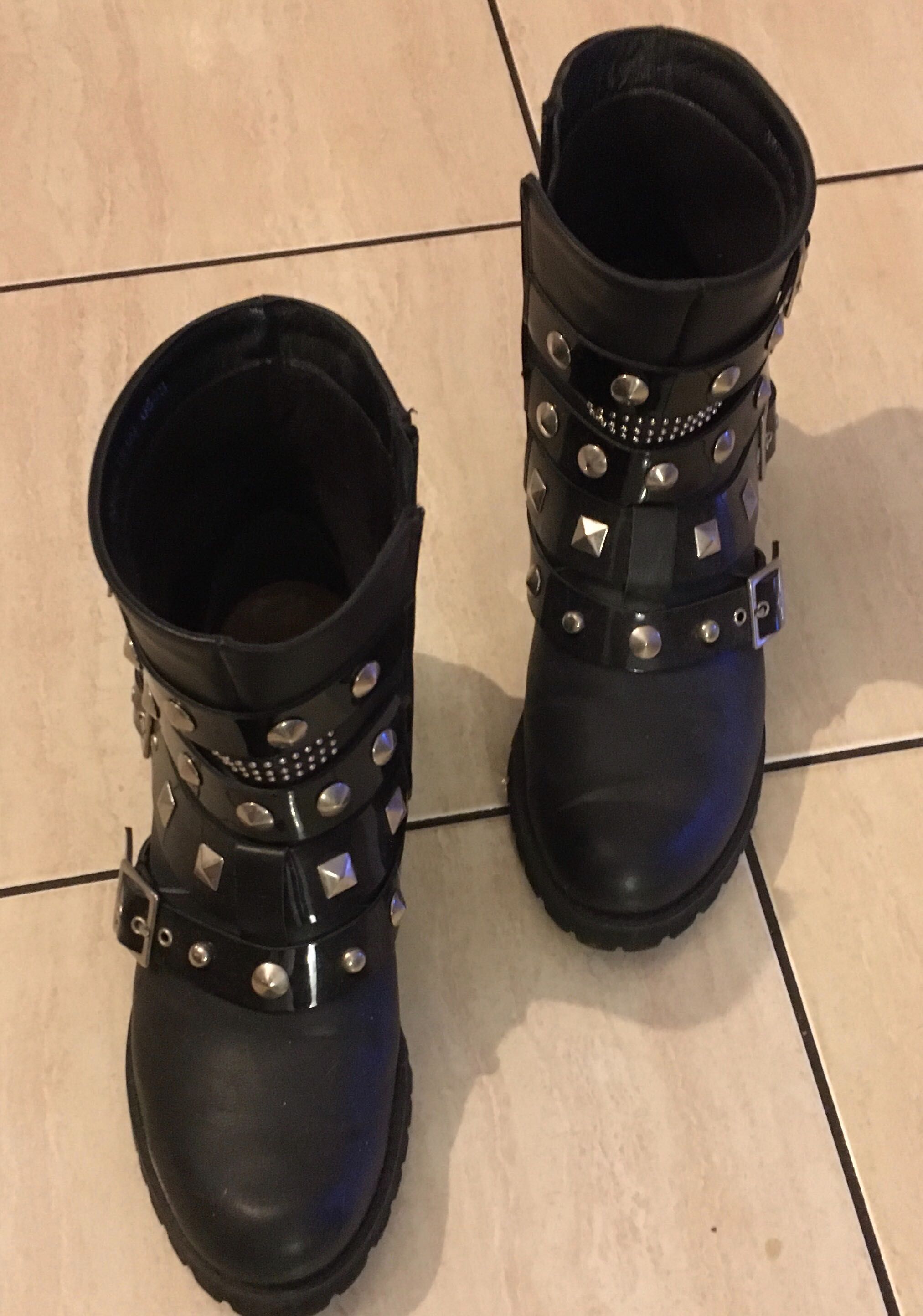 Buty militarne firmy KAZAR