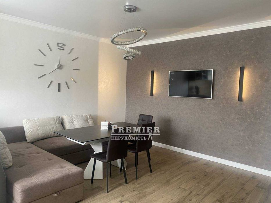 Продам сучасний будинок в Фонтанці