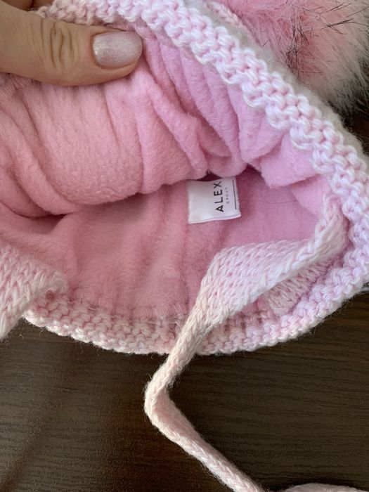 Шапка на дівчинку