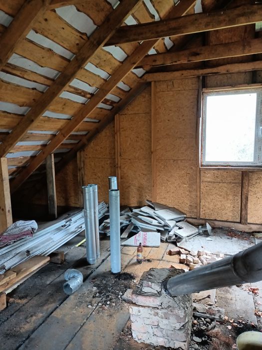 Будинок з гарною ділянкою