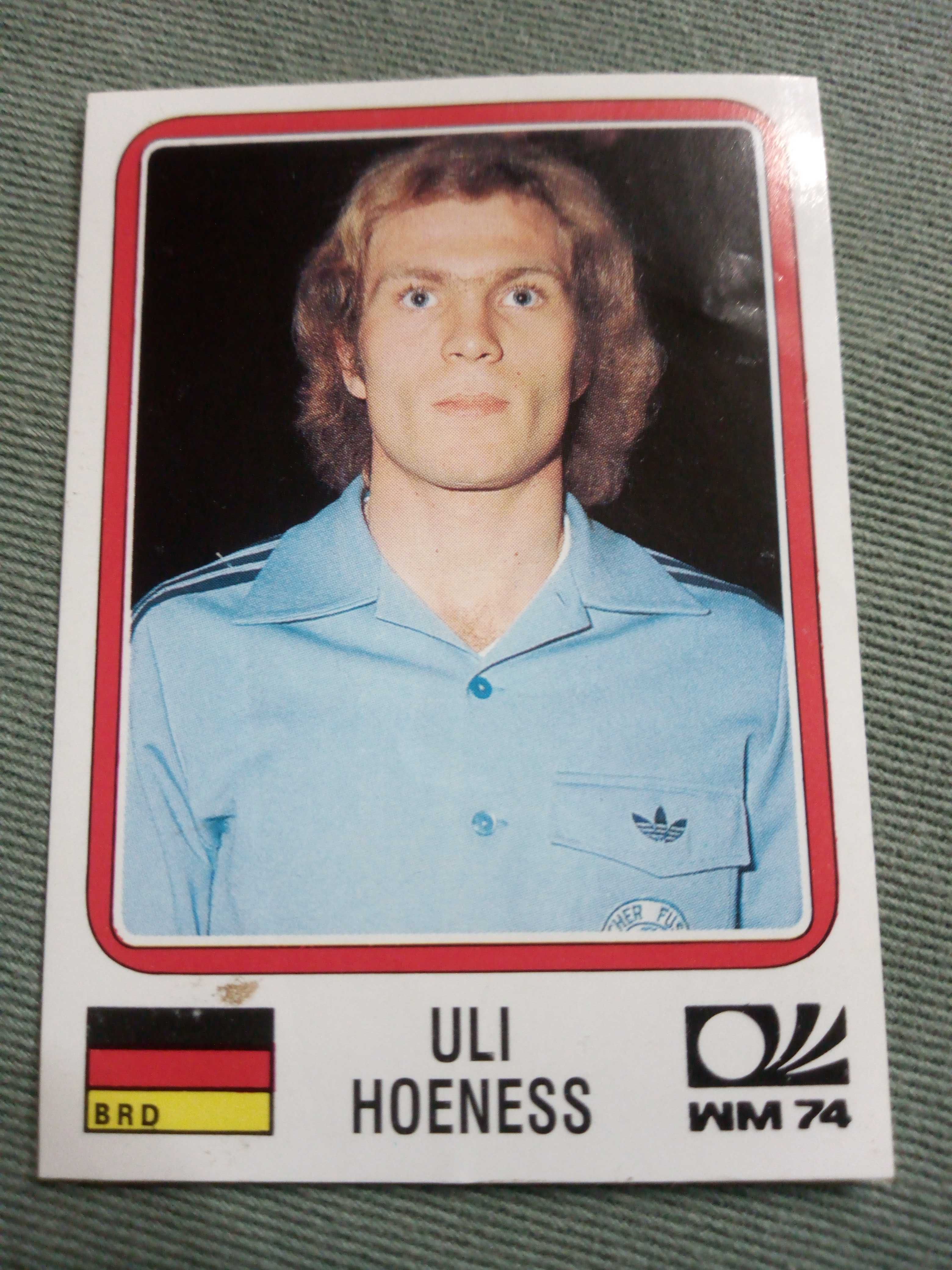 Cromo Panini World Cup Story de Uli Hoeness no Mundial 74 na Alemanha