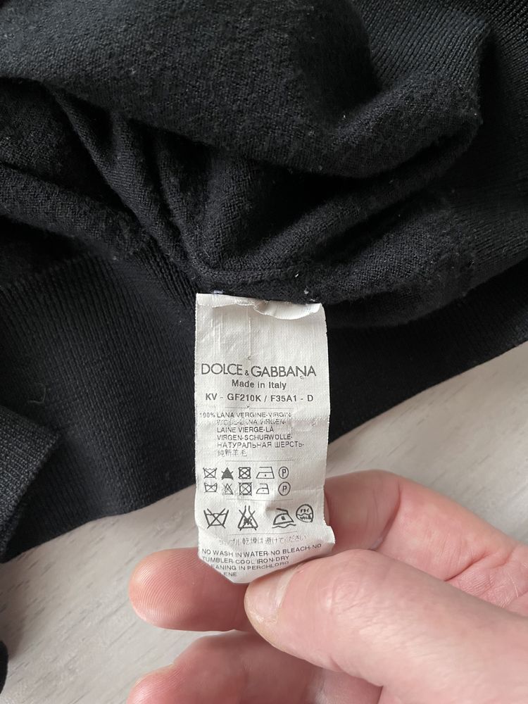 Свитер  шерсть  Dolce Gabbana оригинал 52 размер