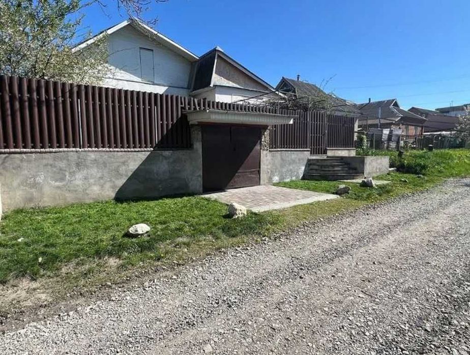 Продаж 4к будинку,74,9 кв.м,гараж,2 сот. пров.Шухевича,Гречани! 62000$