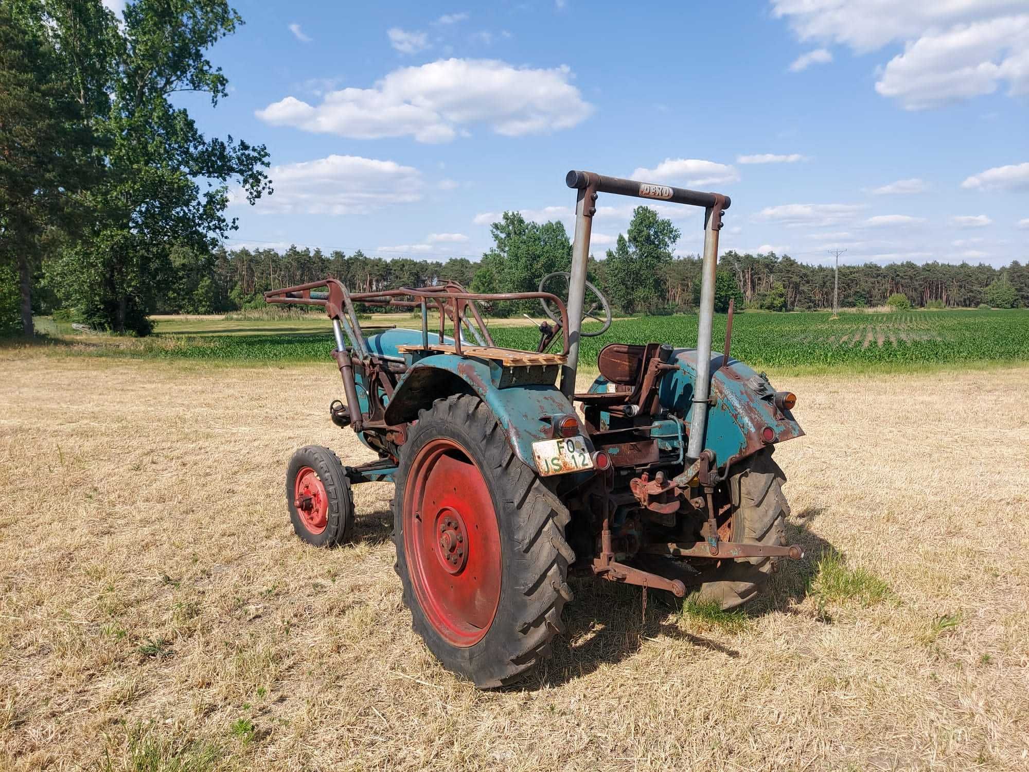 Hanomag C 224 z Turem