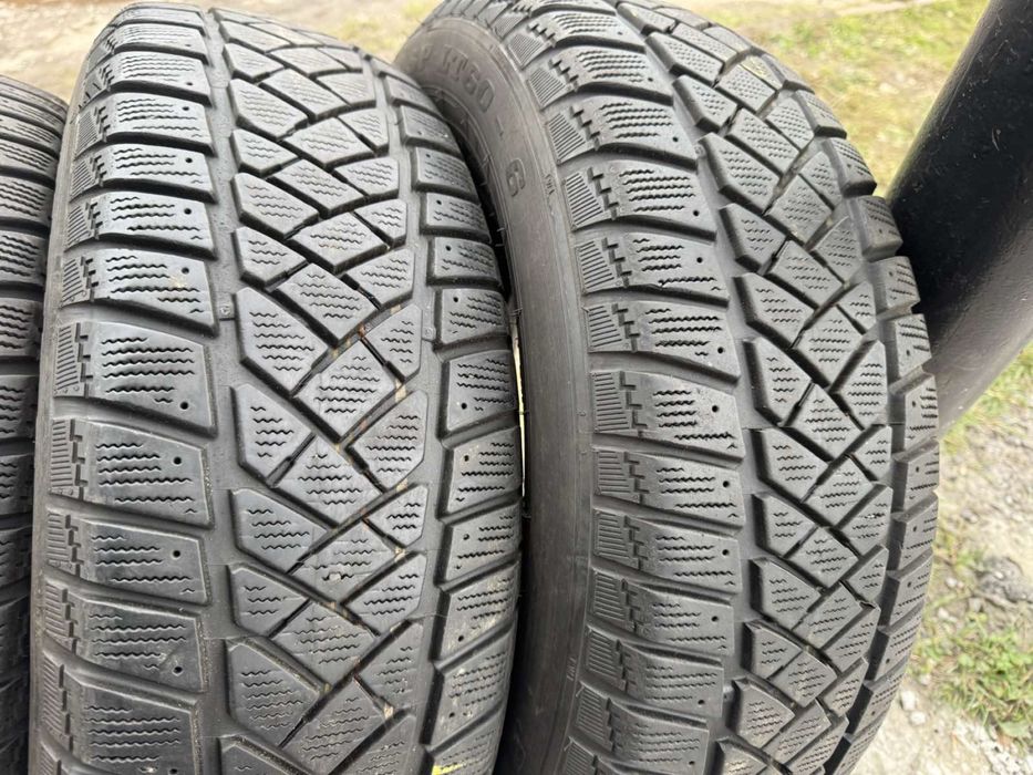 Зимові шини Dunlop 215/65 R16C