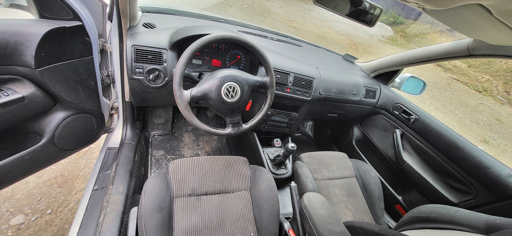 Volkswagen Golf IV 1.9tdi 115km, 6biegow, klimatyzacja.