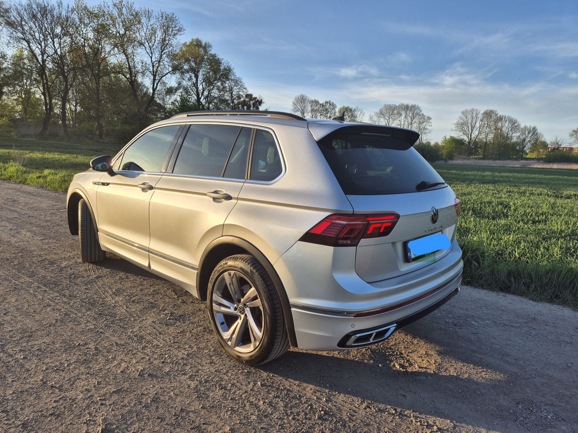 Volkswagen Tiguan R-line 1.5 TSI EVO 2022 LED Matrix