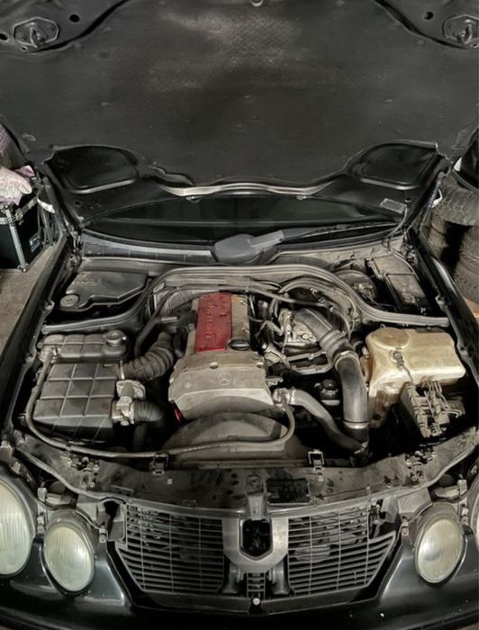 Motor mercedes 200 K