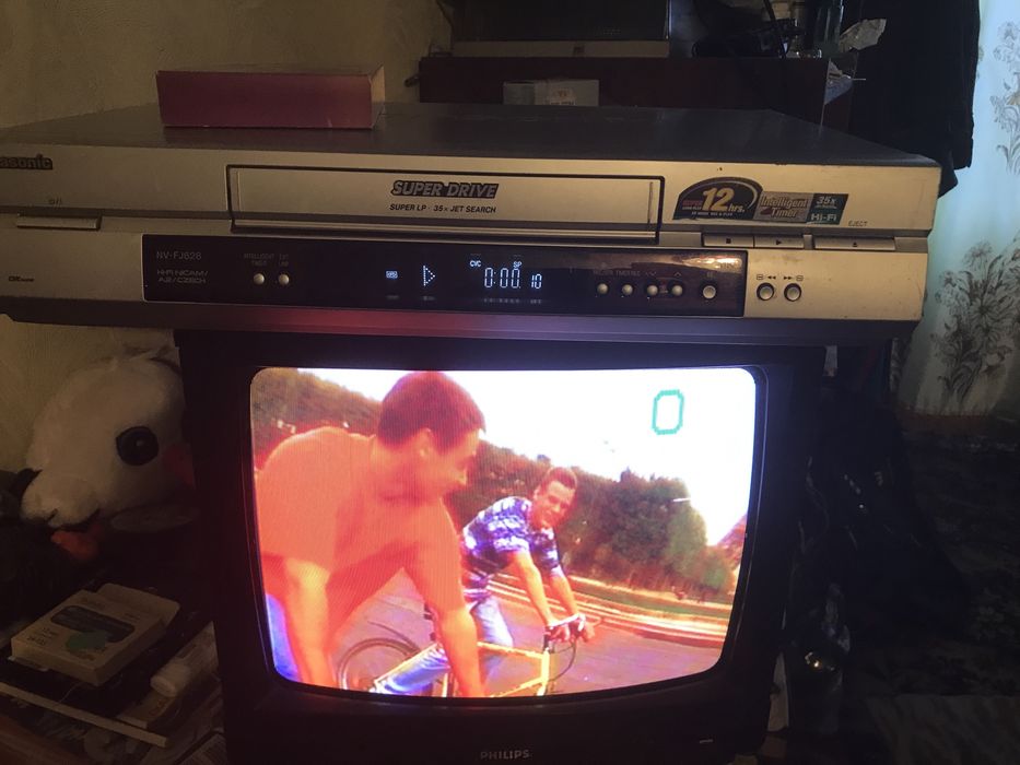 Відеомагнітофон NV-FJ 628 програвач