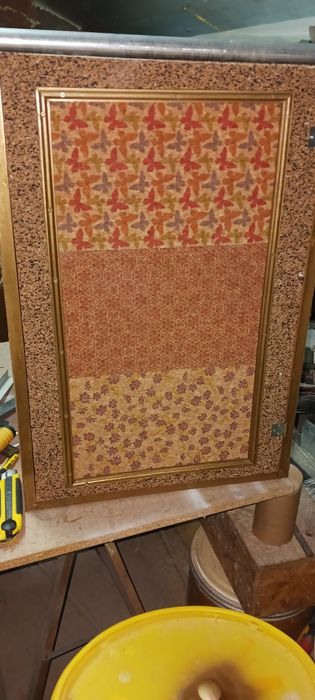 Movel forrado a cortiça