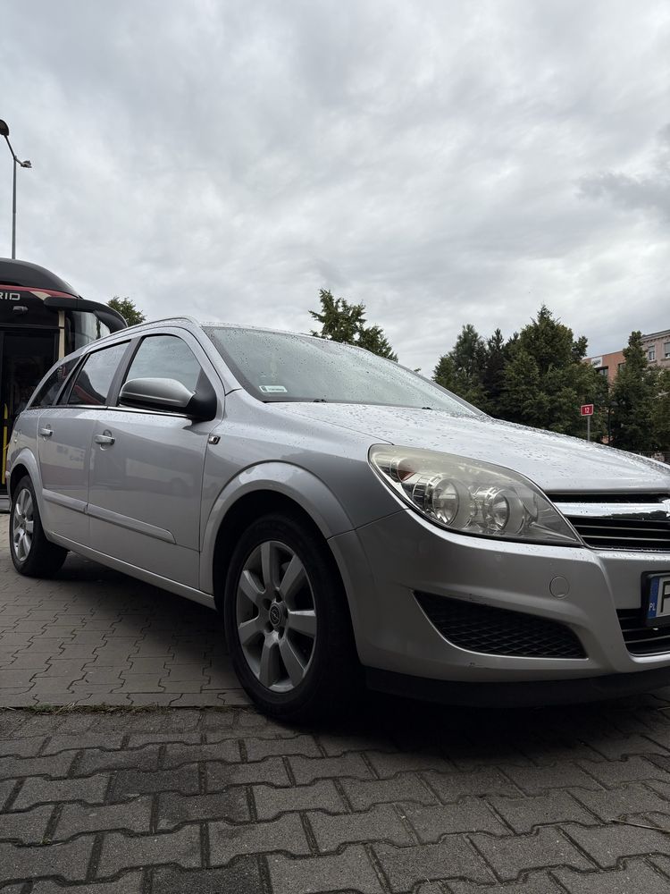 Opel Astra H 1,9cdti