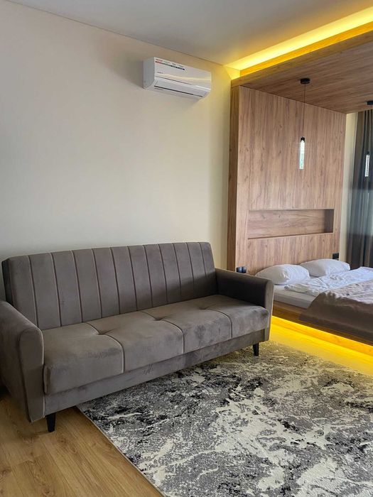 Подобова оренда на Озерній Леся курбаса 19/4