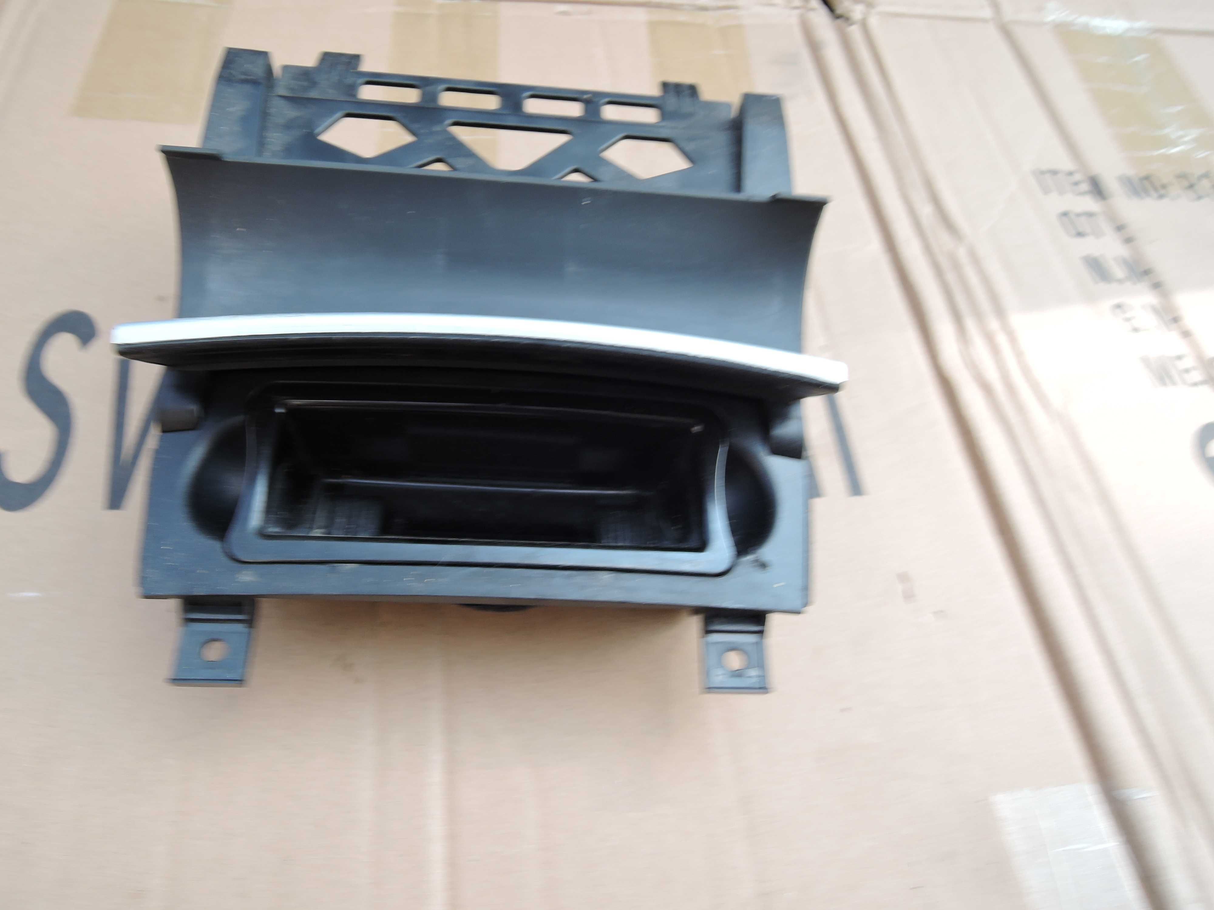 Popielniczka  Audi S3 8P  Lift 8-12R