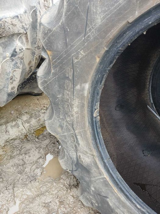 Opony rolnicze 800/65R32 i 30.5LR32 Goodyear kombajn Claas John Deere