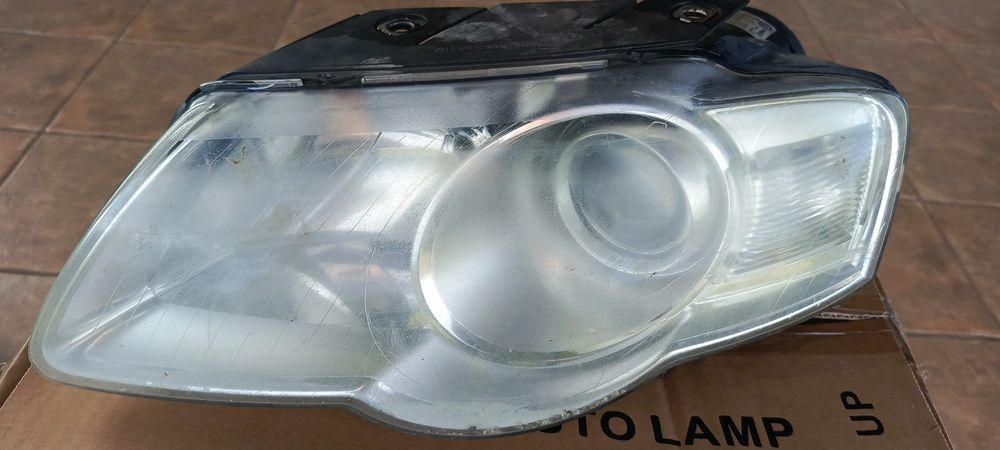 Lampa przednia lewa, reflektor przedni lewy Passat B6