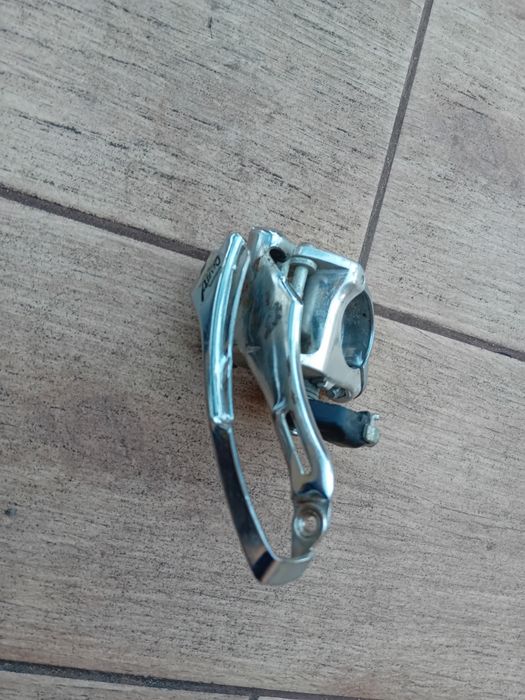 Przednia przerzutka Shimano Alivio