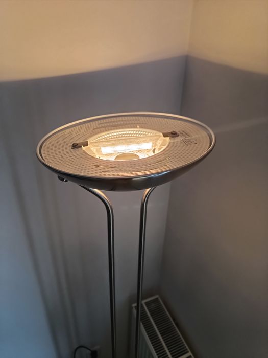 Lampa podłogowa ze ściemniaczem