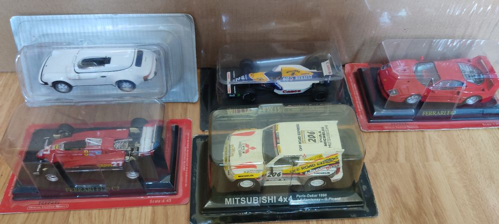 Miniaturas 1/43 vários temas
