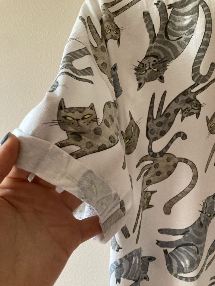 Koszulka w koty oversize S