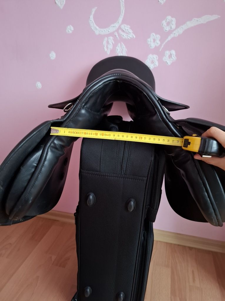 Siodlo wszechstronne 17" M