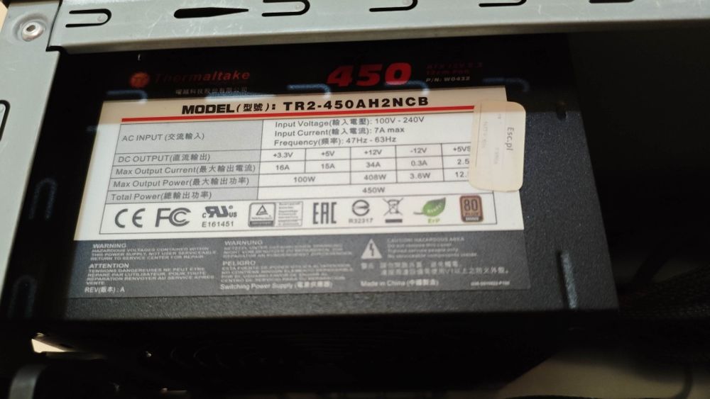 Komputer Gigabyte Z370 i3 8100, 16gb DDR4 128SSD+512HDD WIN11