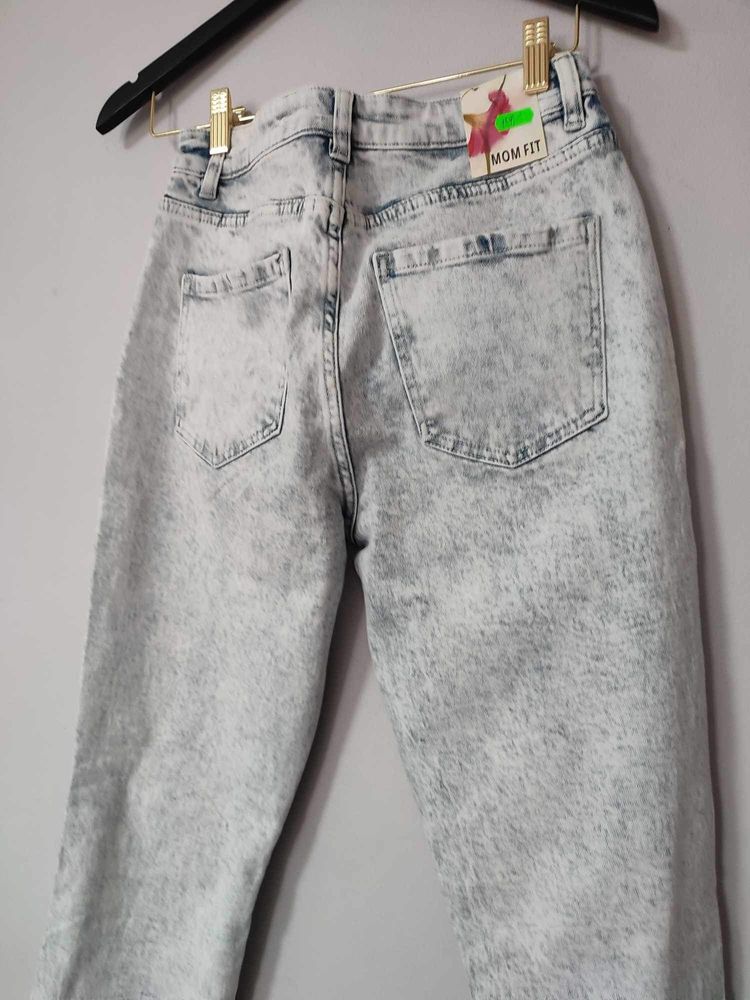 Damskie jeansy jasnoniebieskie,z dziurami,wysoki stan,W.Log mom fit, M