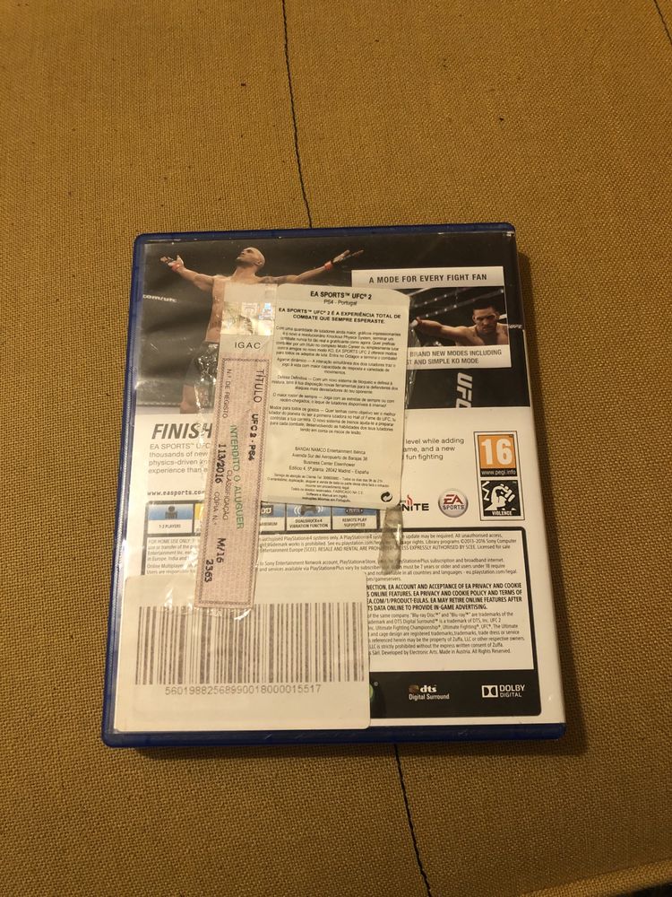 Vendo Jogo de PlayStation 4 UFC 2