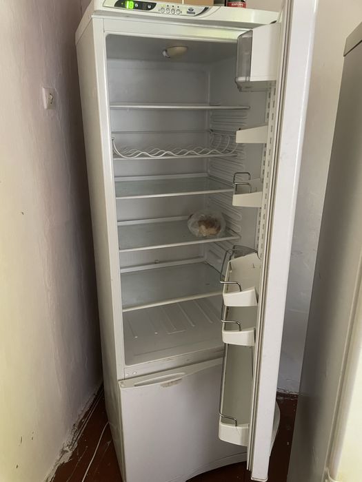 Холодильники " Минск" "Атлант"