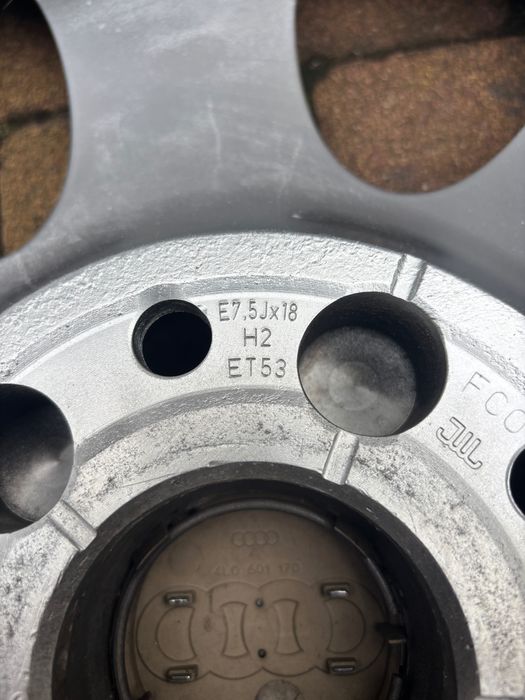 Opony zimowe z alusami