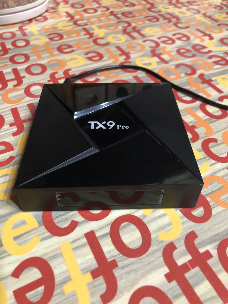 Продам хорошую тв приставку TX9 PRO