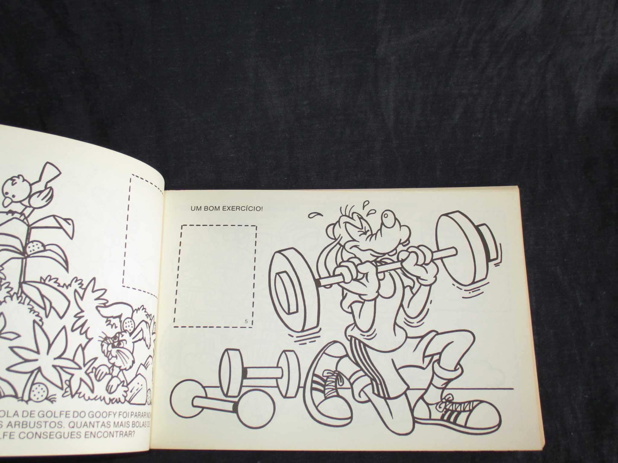 Livro Mickey e os seus amigos Destaca Cola e Pinta Walt Disney