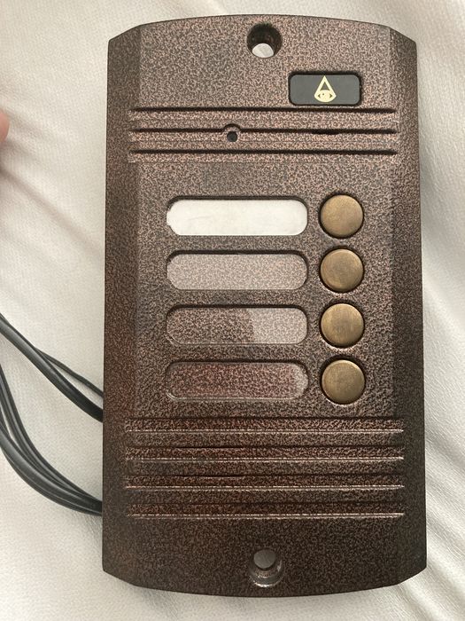 Панель вызова домофона б/у.Маленькая панель вызова домофона б/у