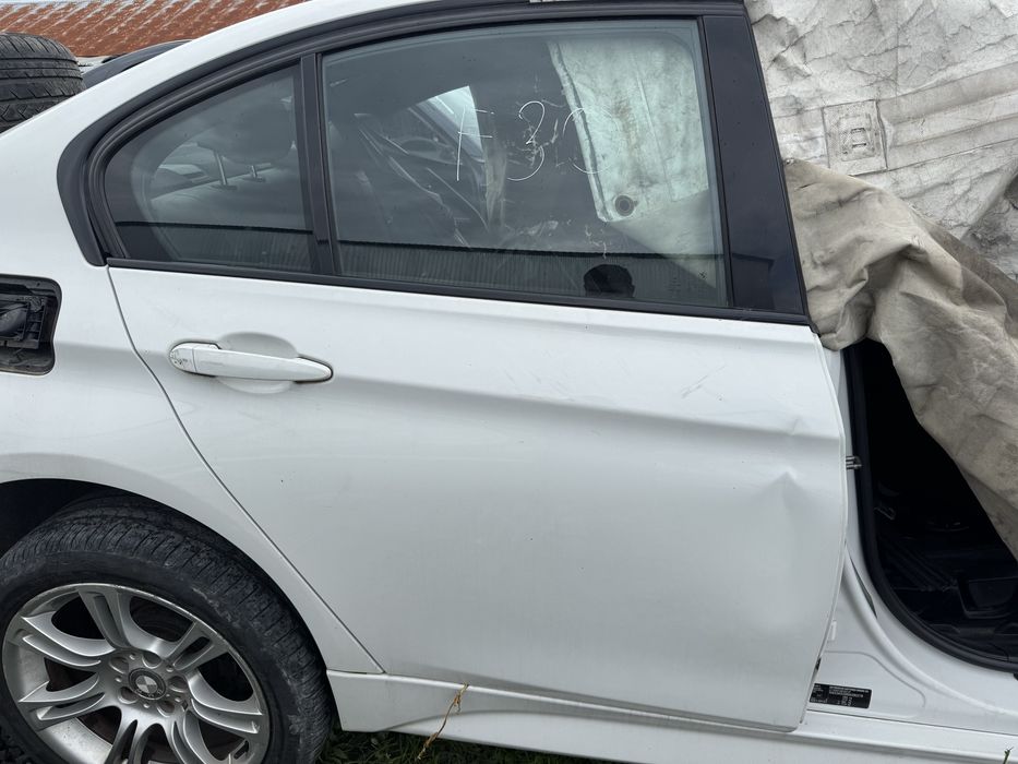 Дверка бмв ф30 а300 bmw f30 дверь двері задняя правая права