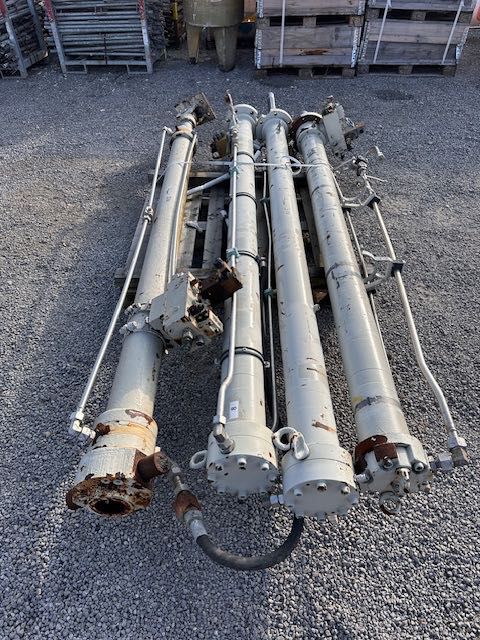 siłownik hydrauliczny do śluzy wodnej L -3250 MAX