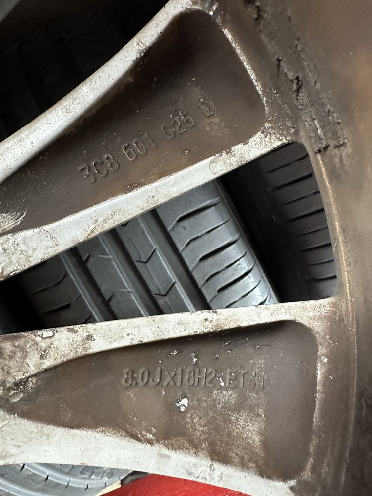 Alufelga 5x112 18 VW Passat CC Interlagos srebrna letnia lato