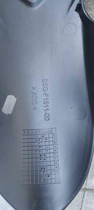 Błotnik przedni plastik nadkole Yamaha YZF R 125 NOWY