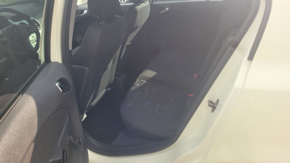 Opel corsa z Niemiec  1.4 benzyna