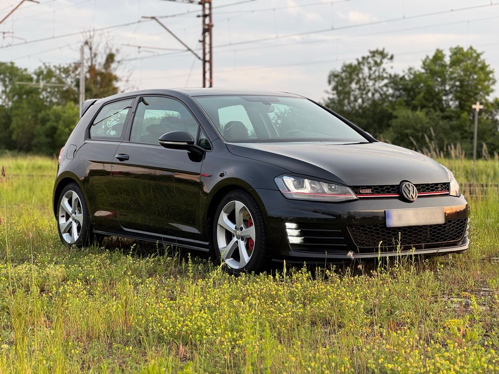 Volkswagen Golf VII GTI Performance