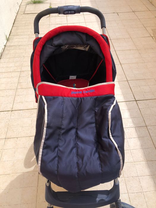 Carrinho de bebé duo Pierre Cardin