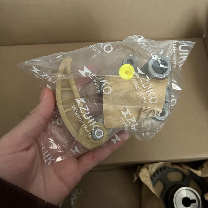 Комплект (частина) ланцюга ГРМ на Honda Accord 9