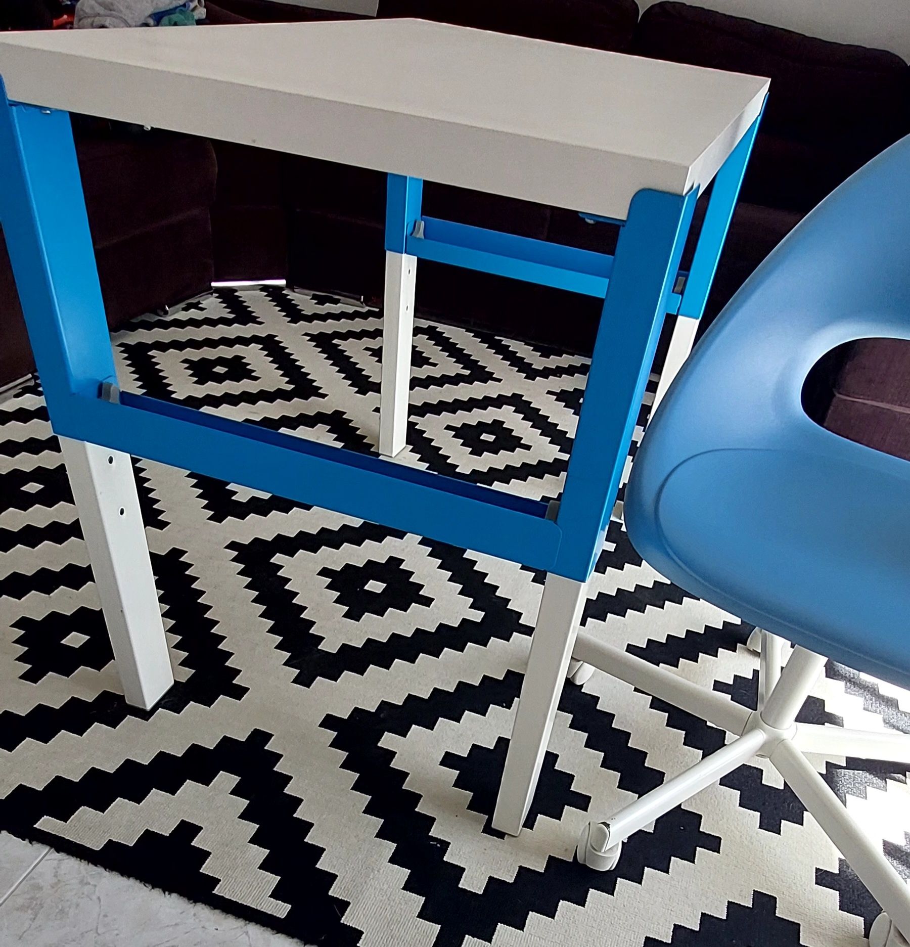 Secretária e cadeira ikea