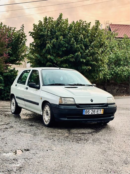 Renault Clio 1.2 Gasolina *kits do williams*