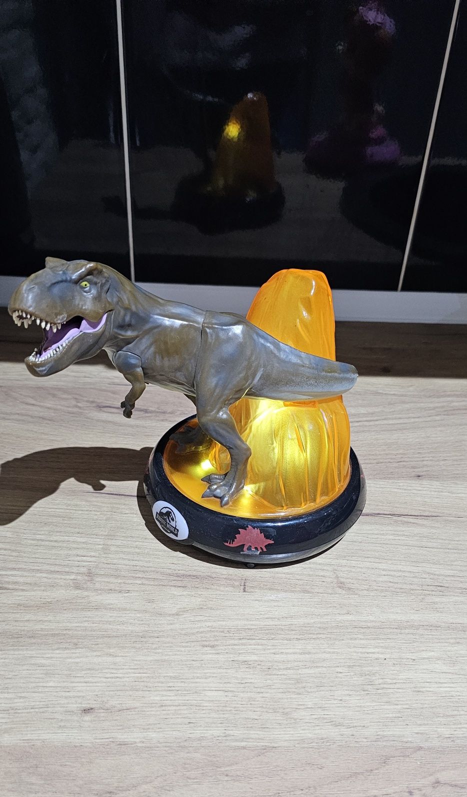 Lampka nocna dinozaur