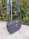 Torebka damska Guess